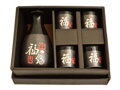 Sake set gri și negru cu caractere 