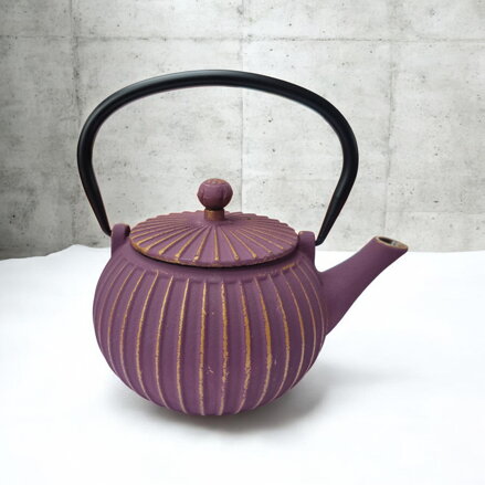 Ceainic din fontă Zen, mov-auriu (0,5 l)