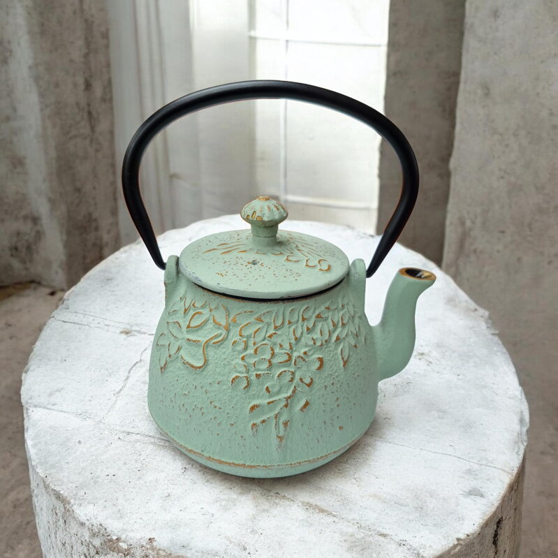 Ceainic din fontă Sakura, mentolat (0,6 l)