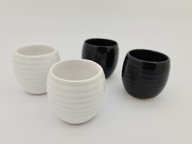 Sticlă de porțelan negru pentru sake